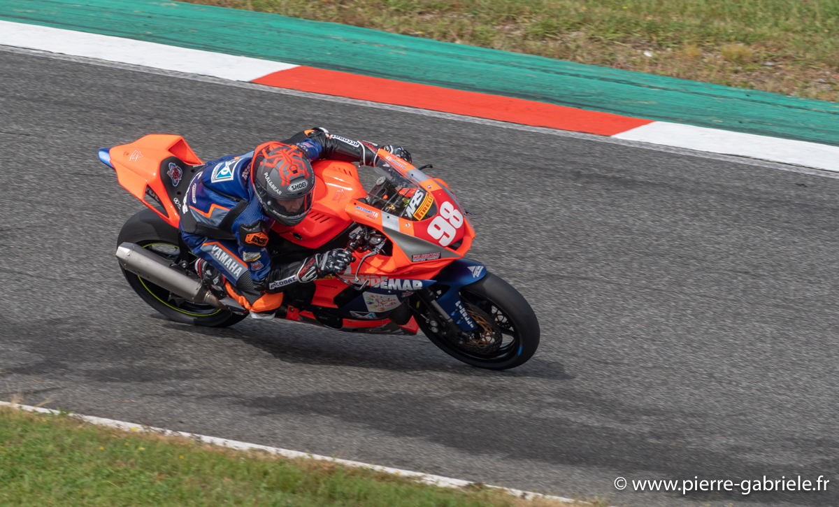 supersport600-g93_9077.jpg