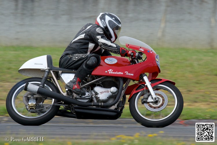 coyotes-2014-solo_4446.jpg