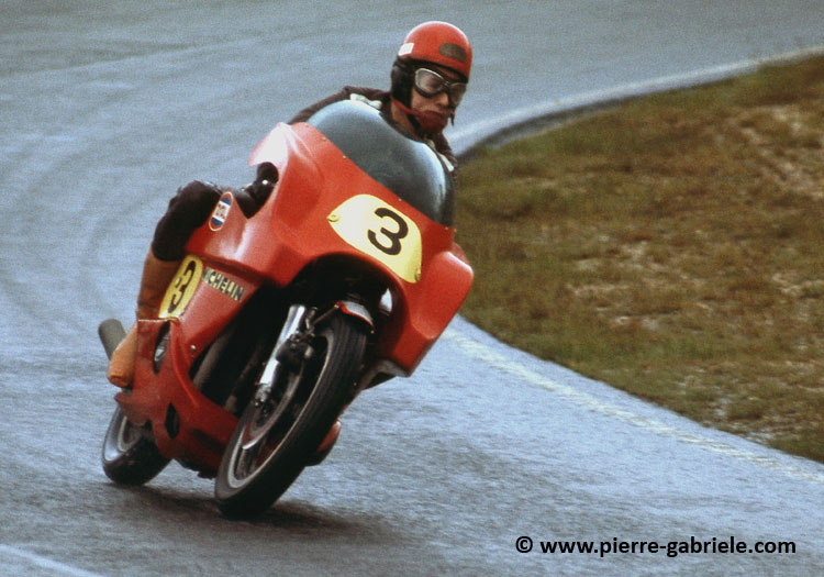 ruiz_d374.jpg
