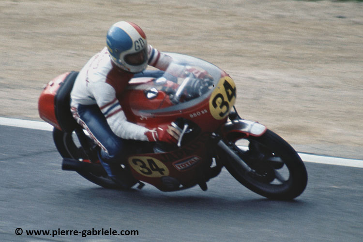 debrock_d393.jpg