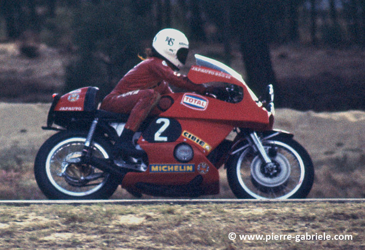 garnier_d136.jpg