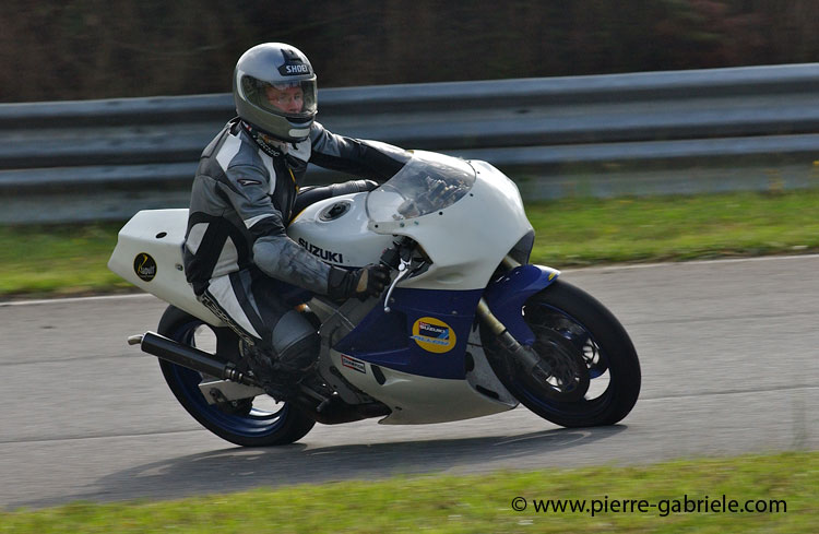 rg500-2004_2001.jpg
