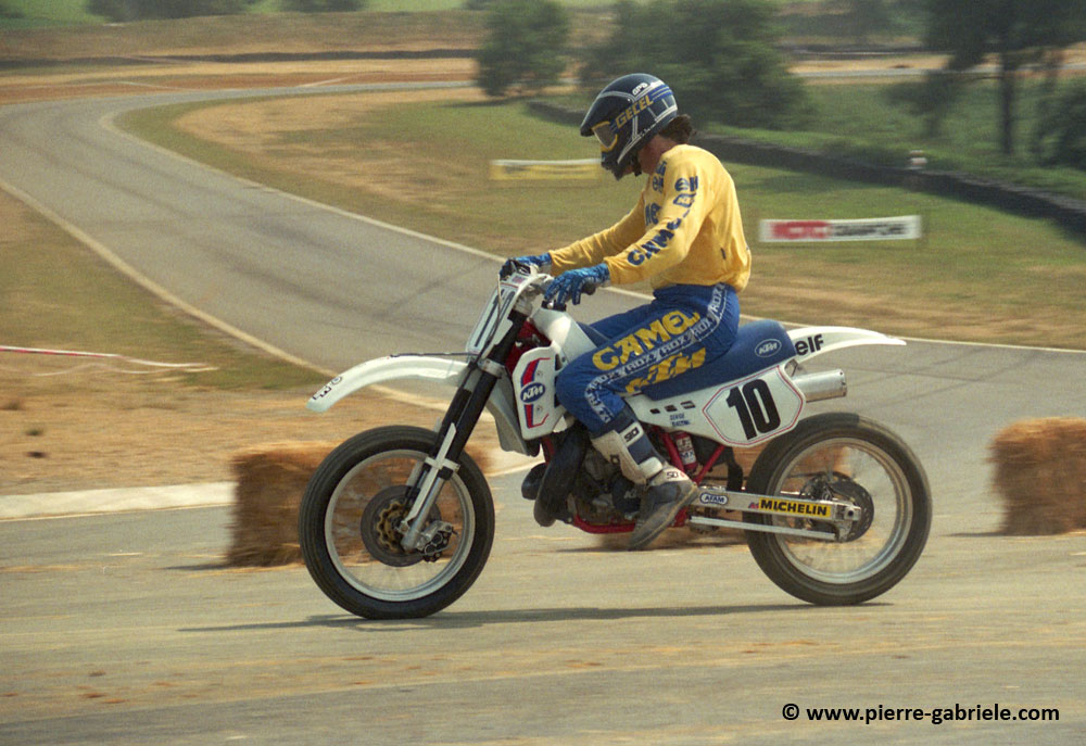 arnos-1987_n865.jpg