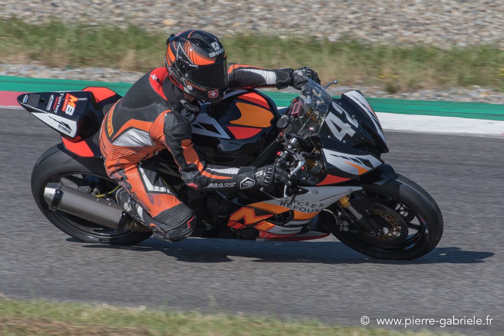 supersport-pirelli-d500_2998.jpg