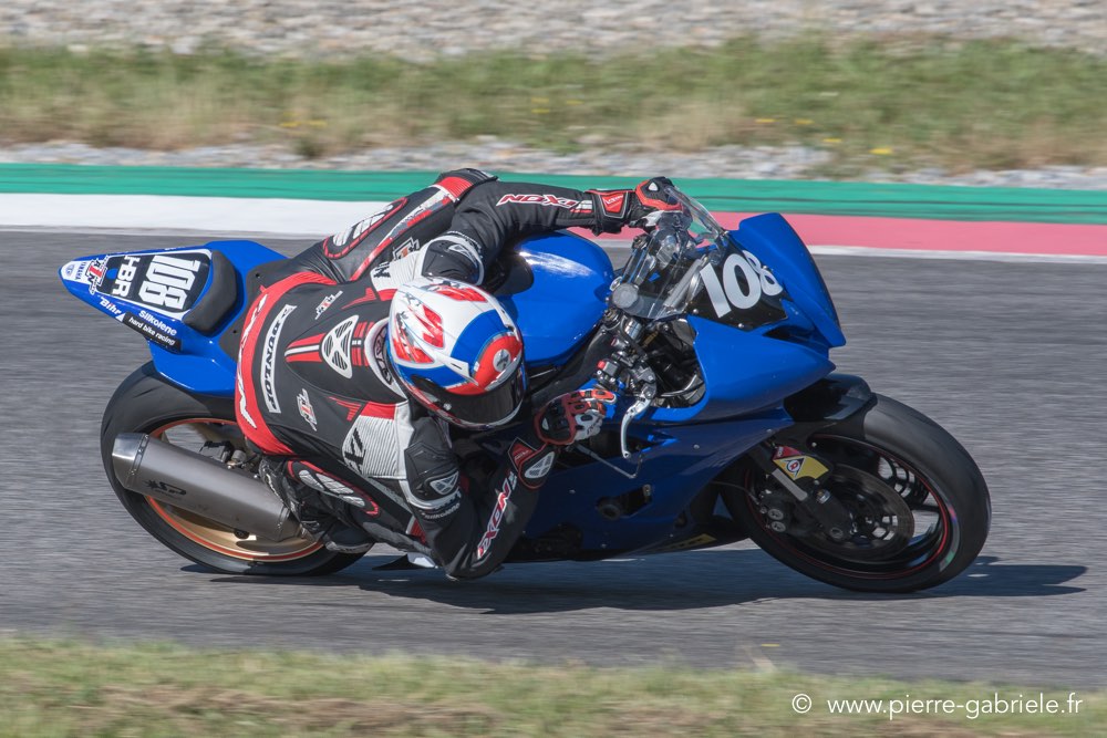 supersport-pirelli-d500_3025.jpg