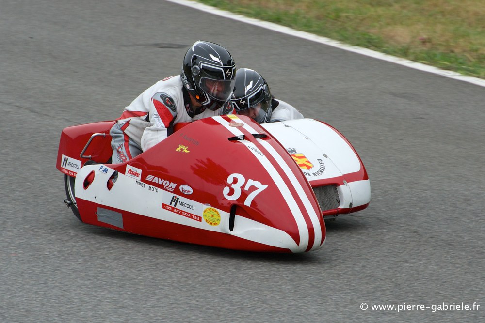 side_3830.jpg