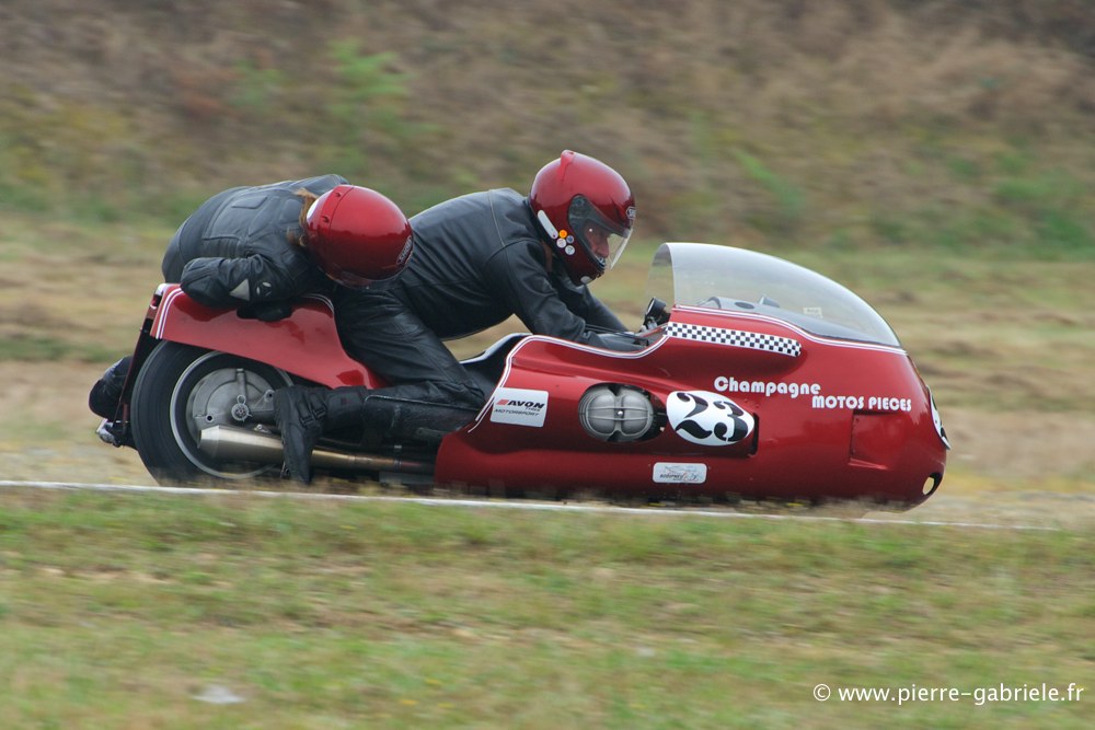 side_3854.jpg