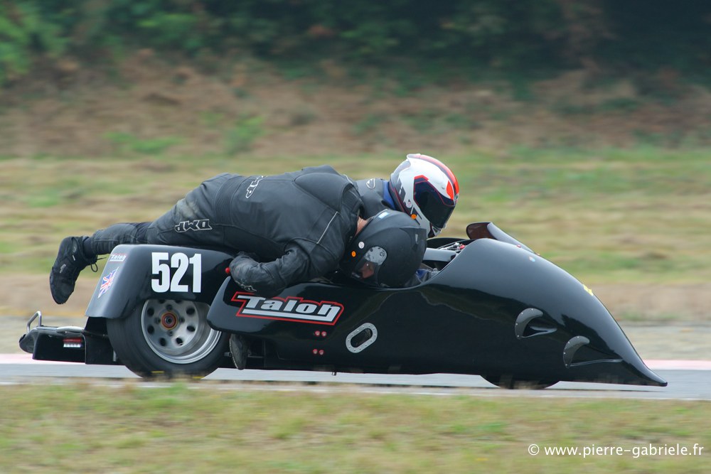 side_3881.jpg