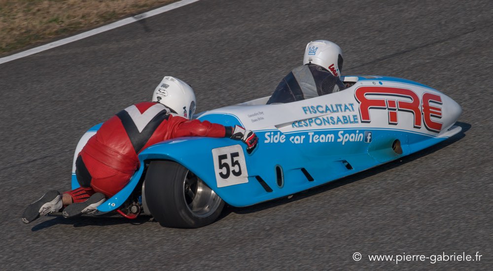 side-d5_5783.jpg