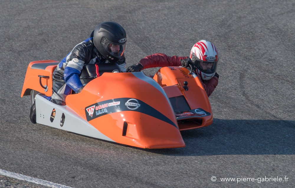 side-d5_5790.jpg