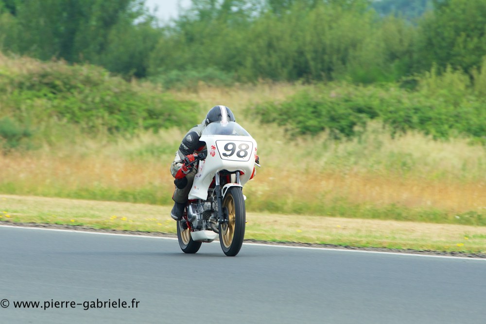 vecchio-ducati-twin_1031.jpg