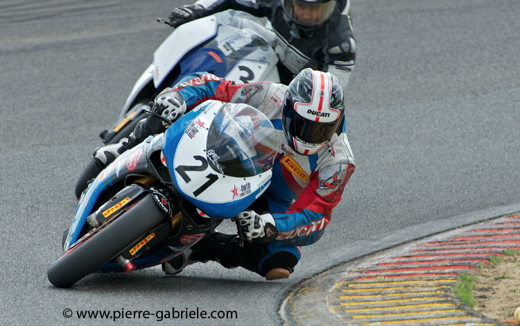nogaro-toptwin-2011_4396.jpg