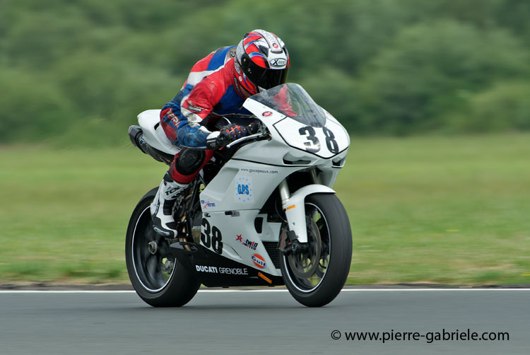 nogaro-toptwin-2011_4472.jpg