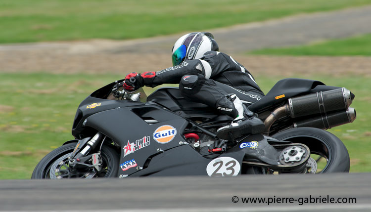 nogaro-toptwin-2011_5079.jpg