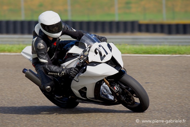 superbike_1498.jpg