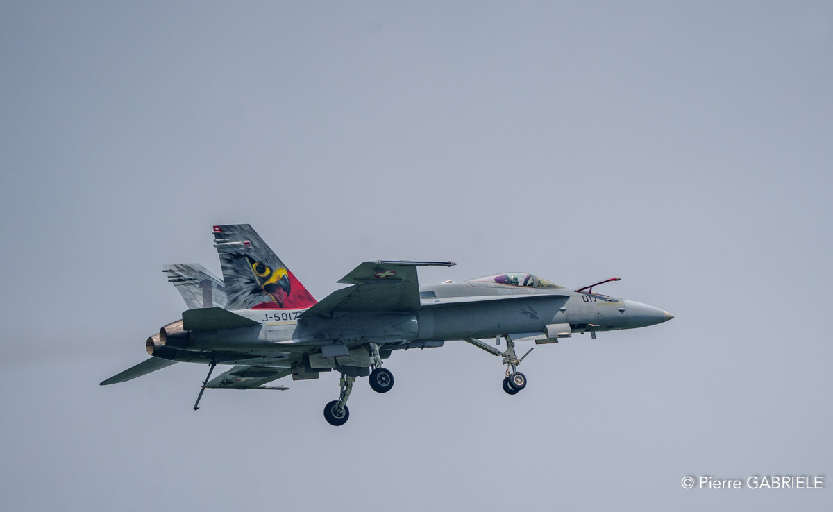 f18-a74_04466.jpg