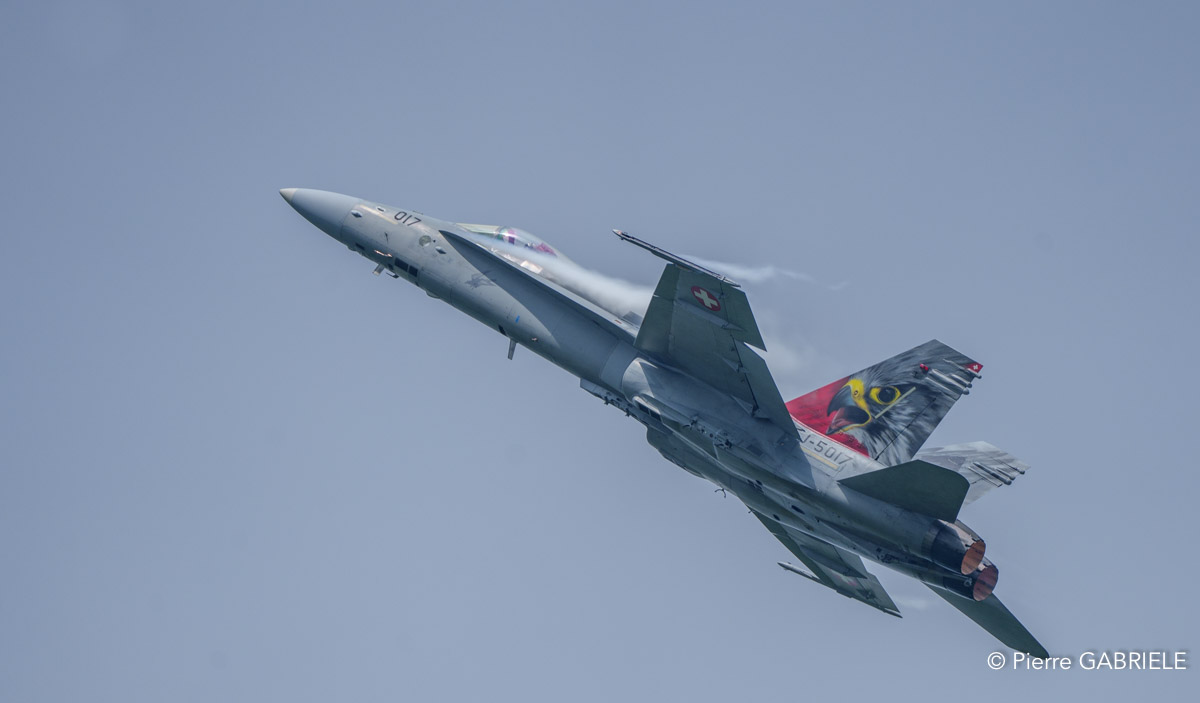 f18-a74_04477.jpg