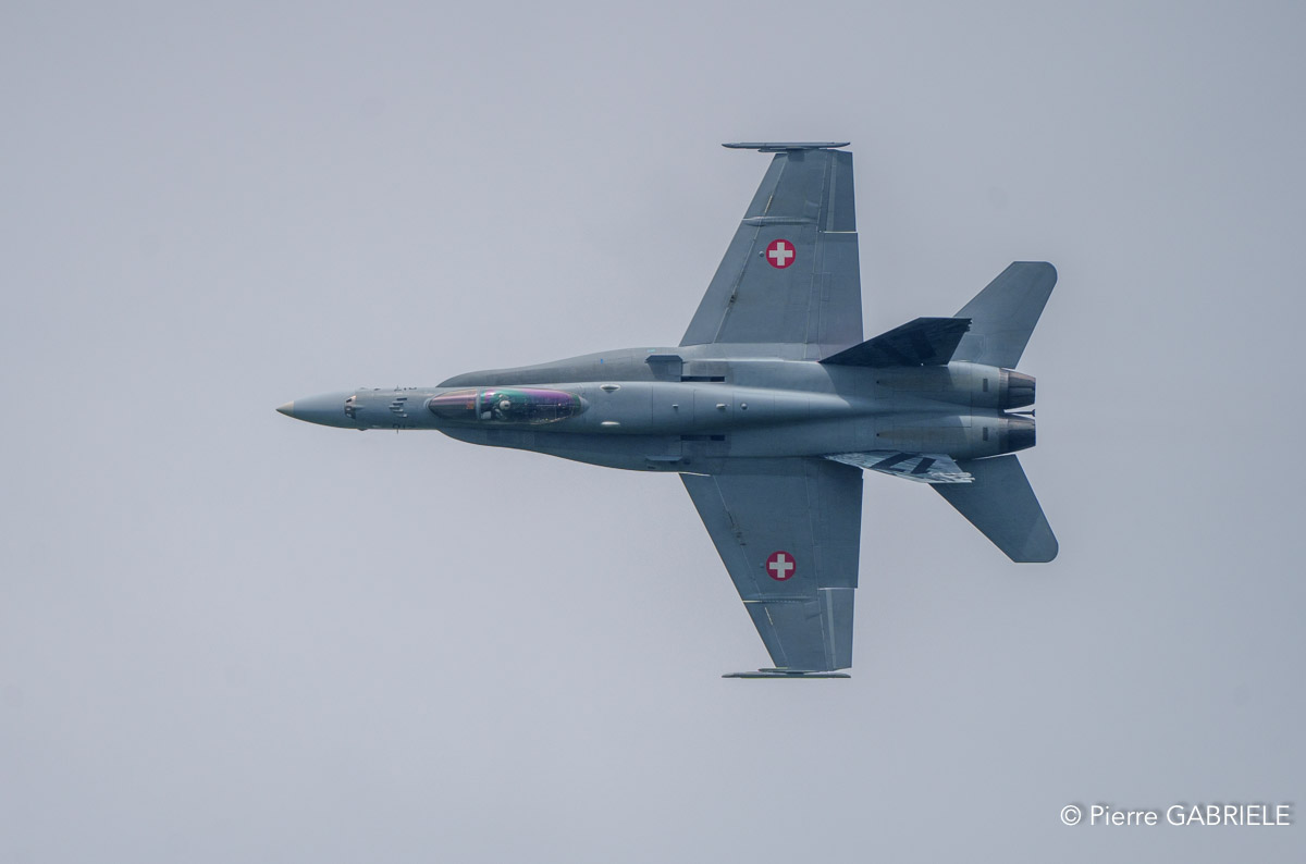 f18-a74_04511.jpg
