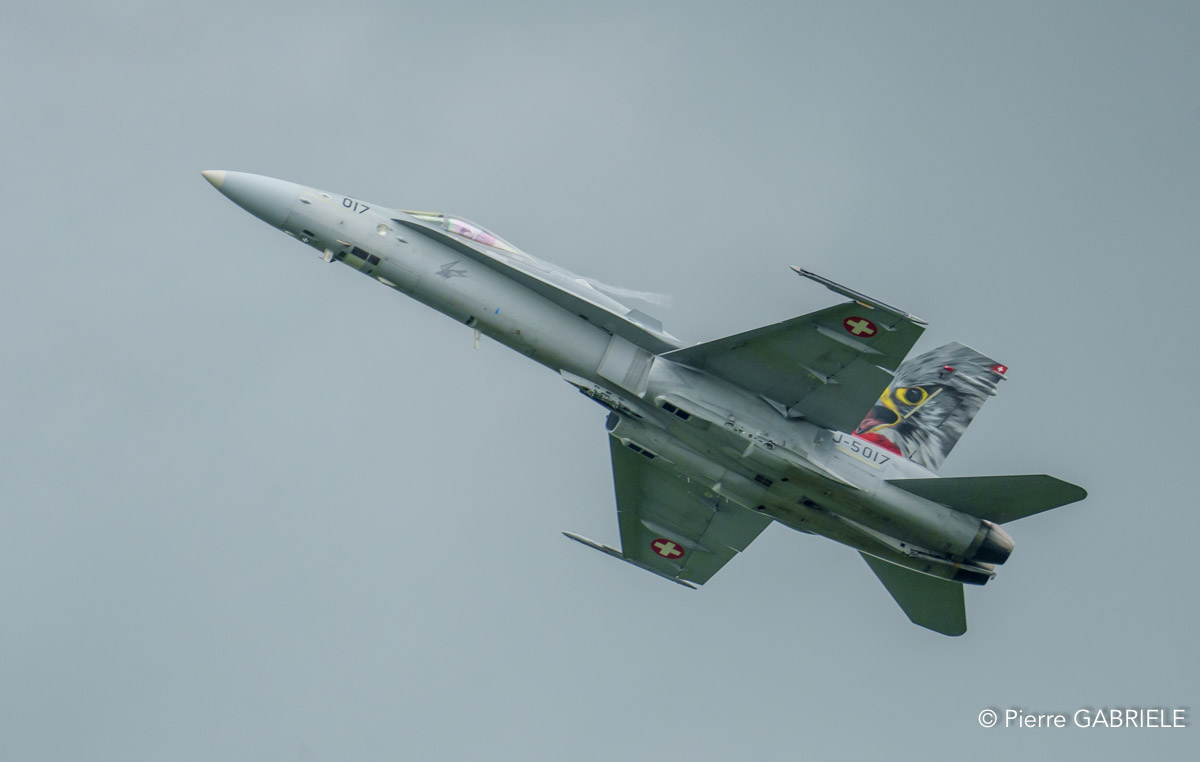 f18-a74_03670.jpg