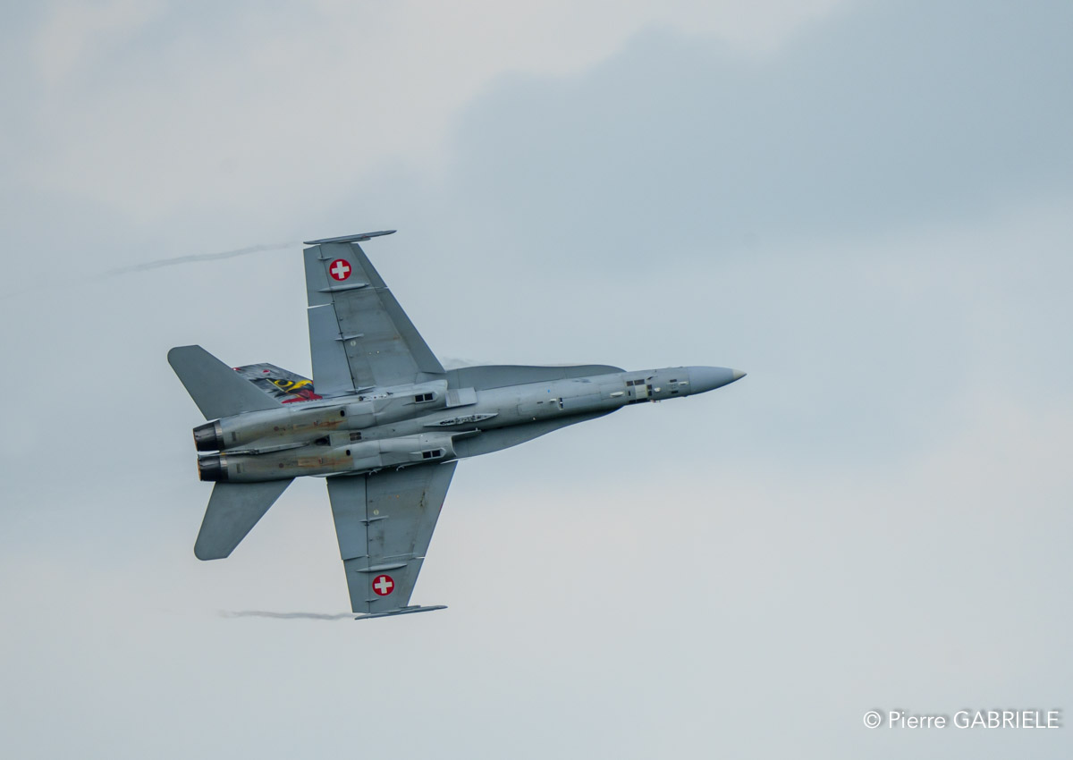 f18-a74_03682.jpg