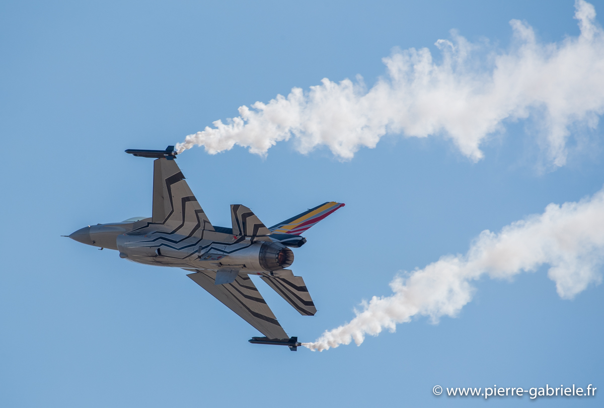 f16_3073.jpg