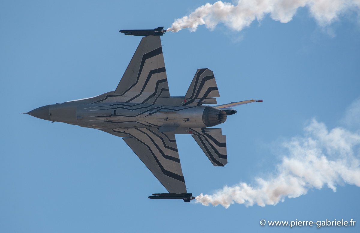 f16_3080.jpg