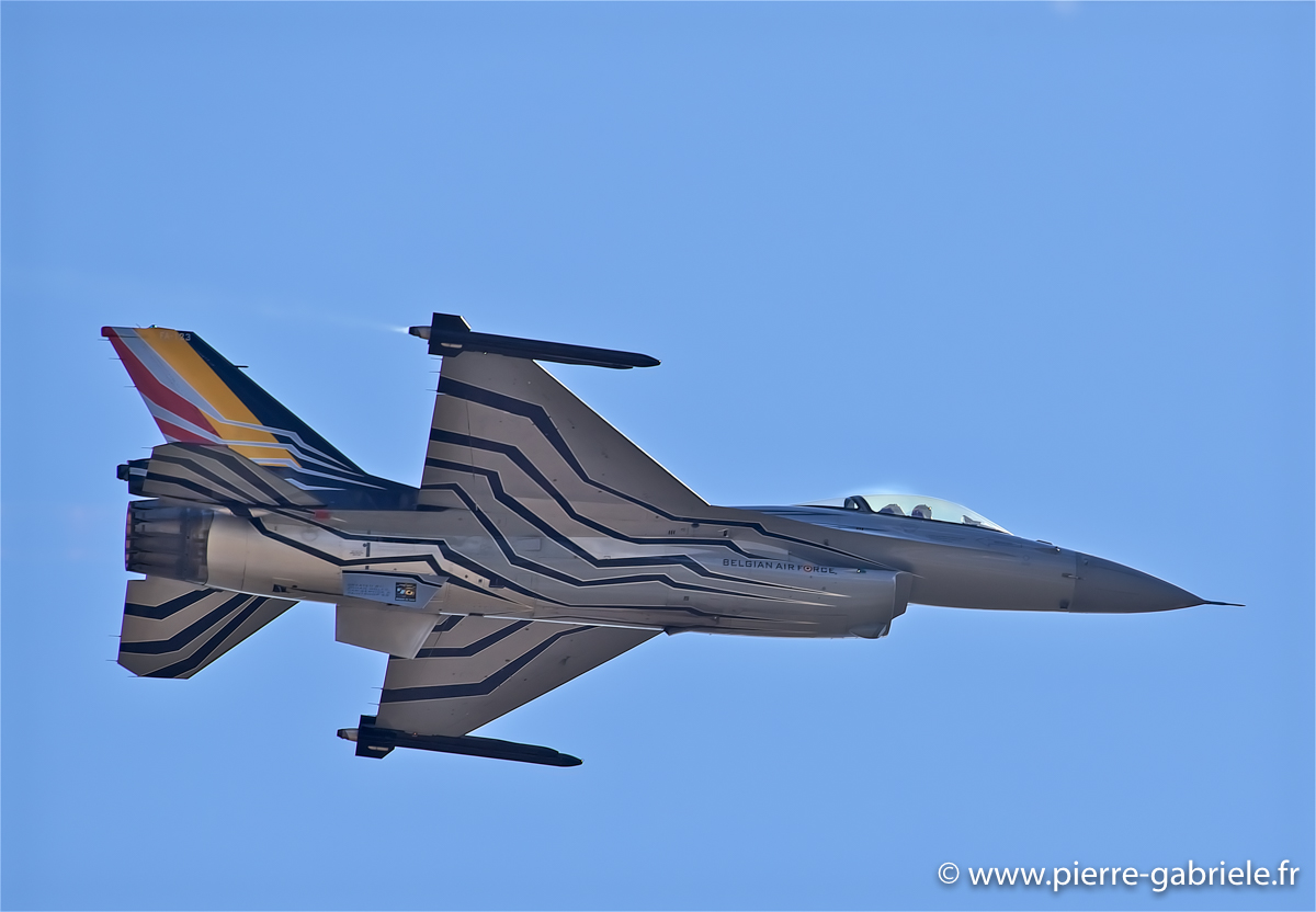 f16_3101-2.jpg