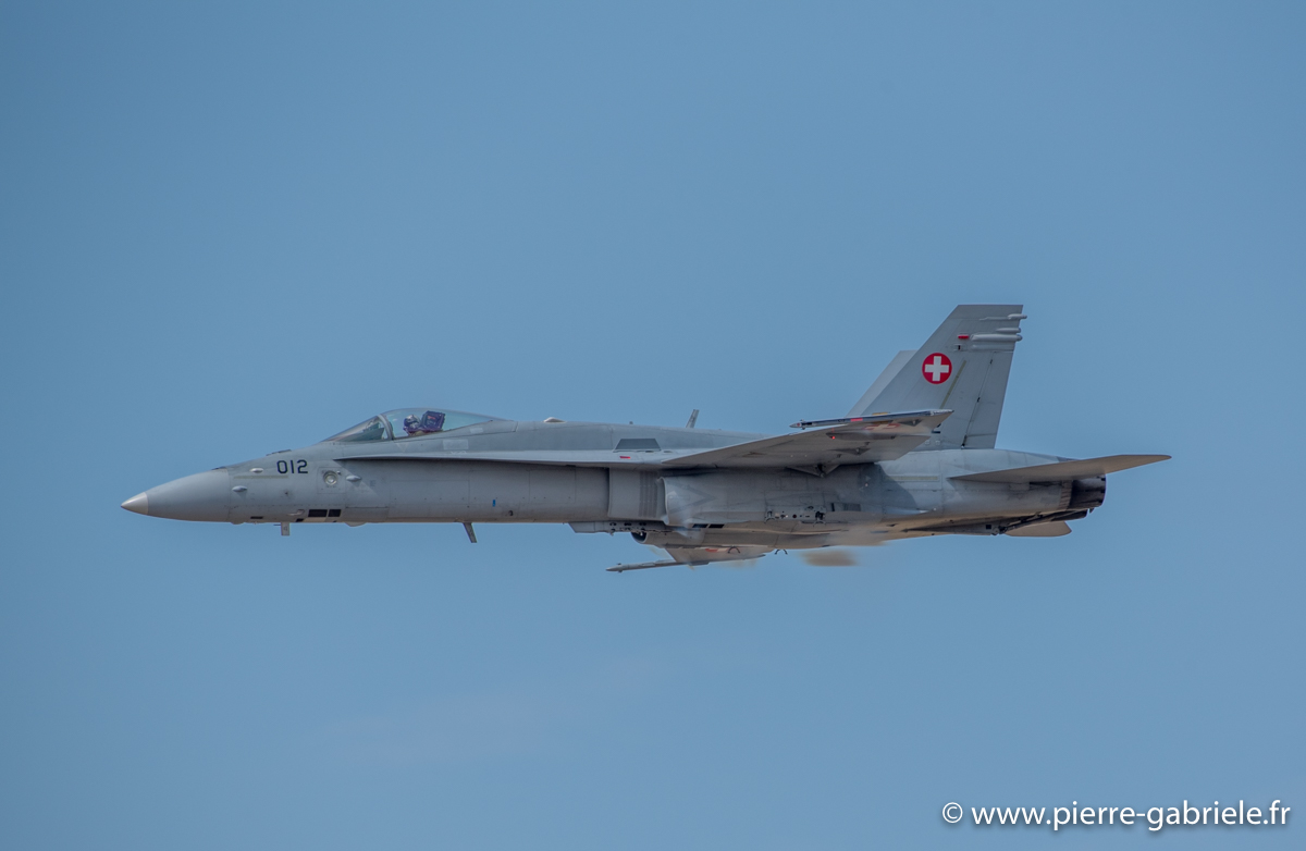 f18_3372.jpg