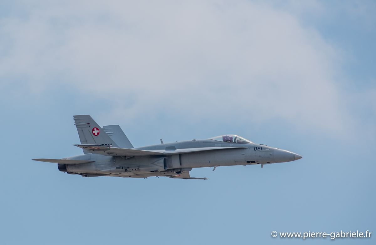 f18_3560.jpg