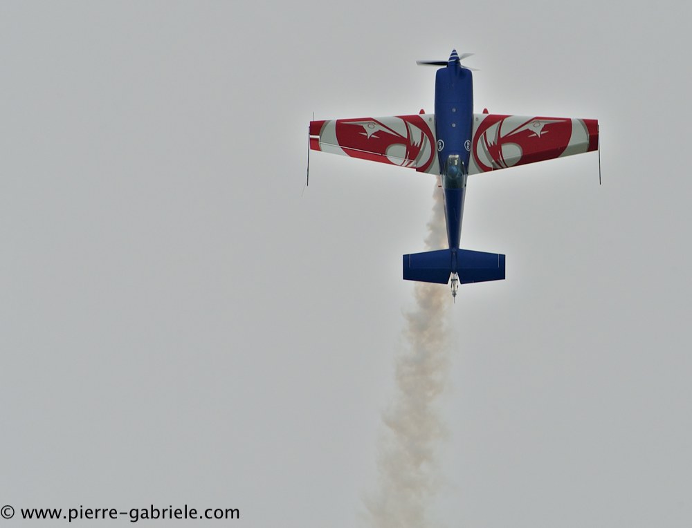 extra330_2879.jpg