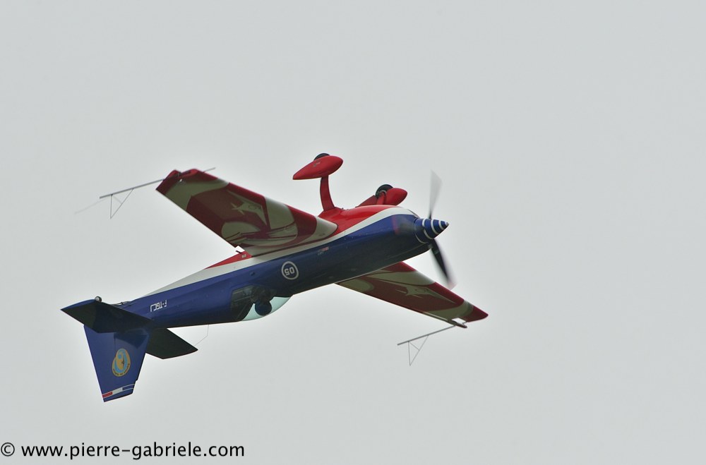 extra330_2915.jpg
