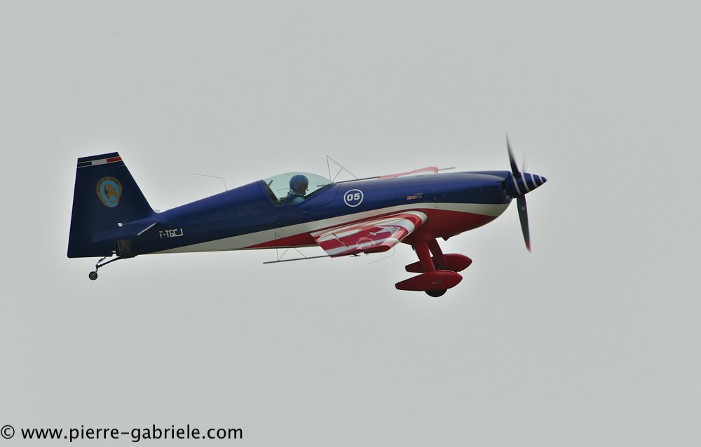 extra330_2916.jpg