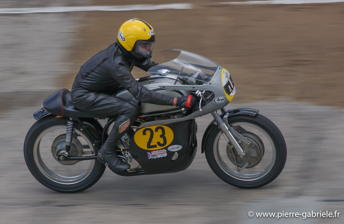 HoweManx500.jpg