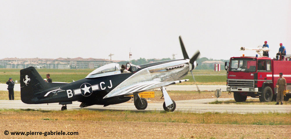 mustang_n569.jpg