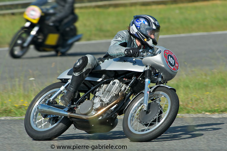 cercle-t-2011-s_9706.jpg
