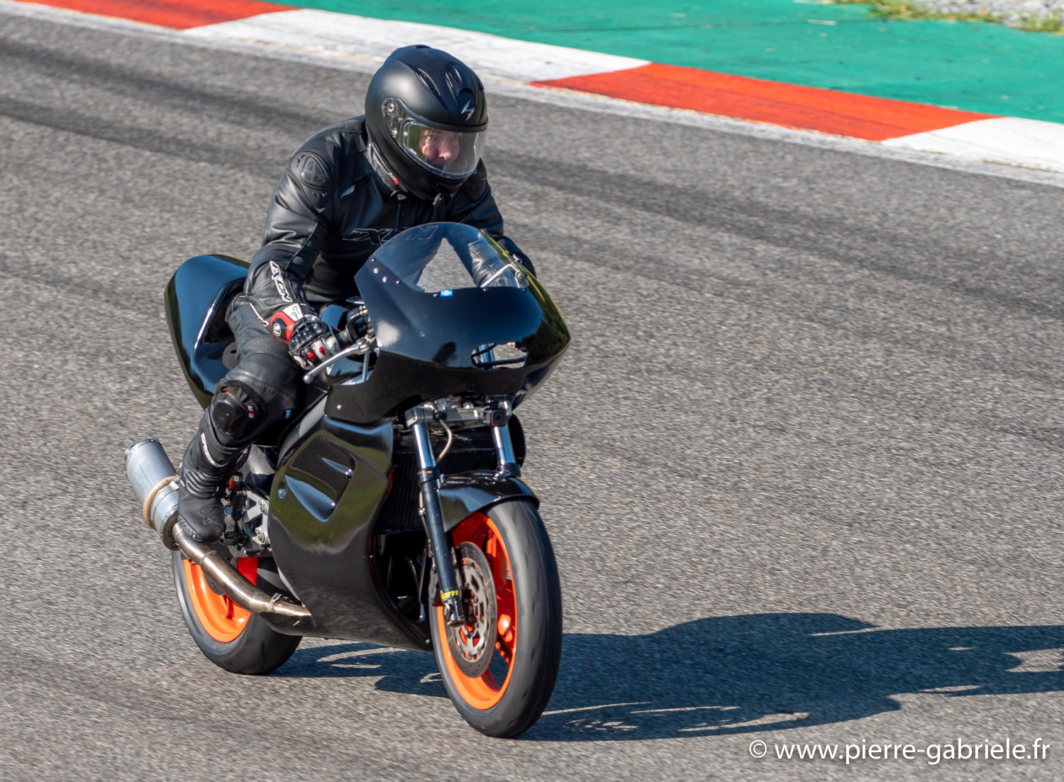 solos-g93_2407.jpg