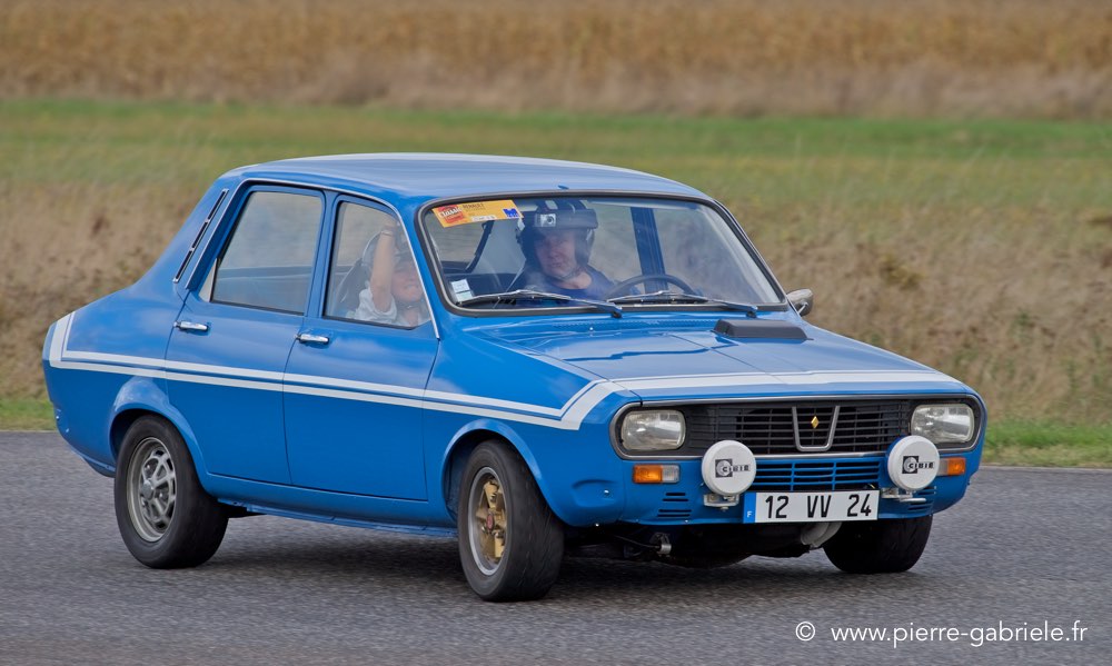 old-d5_4520.jpg