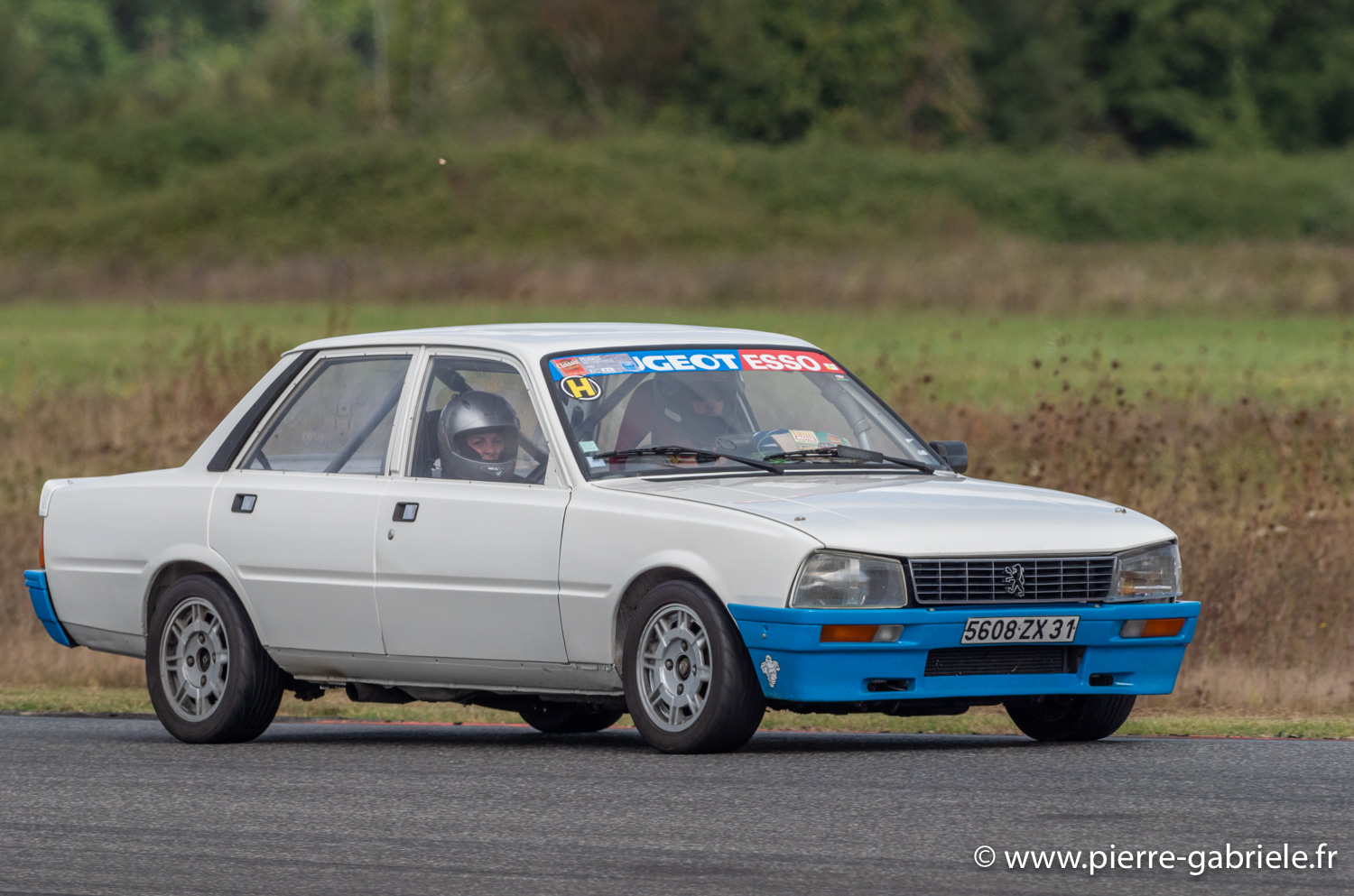gt-young-g93_4014.jpg