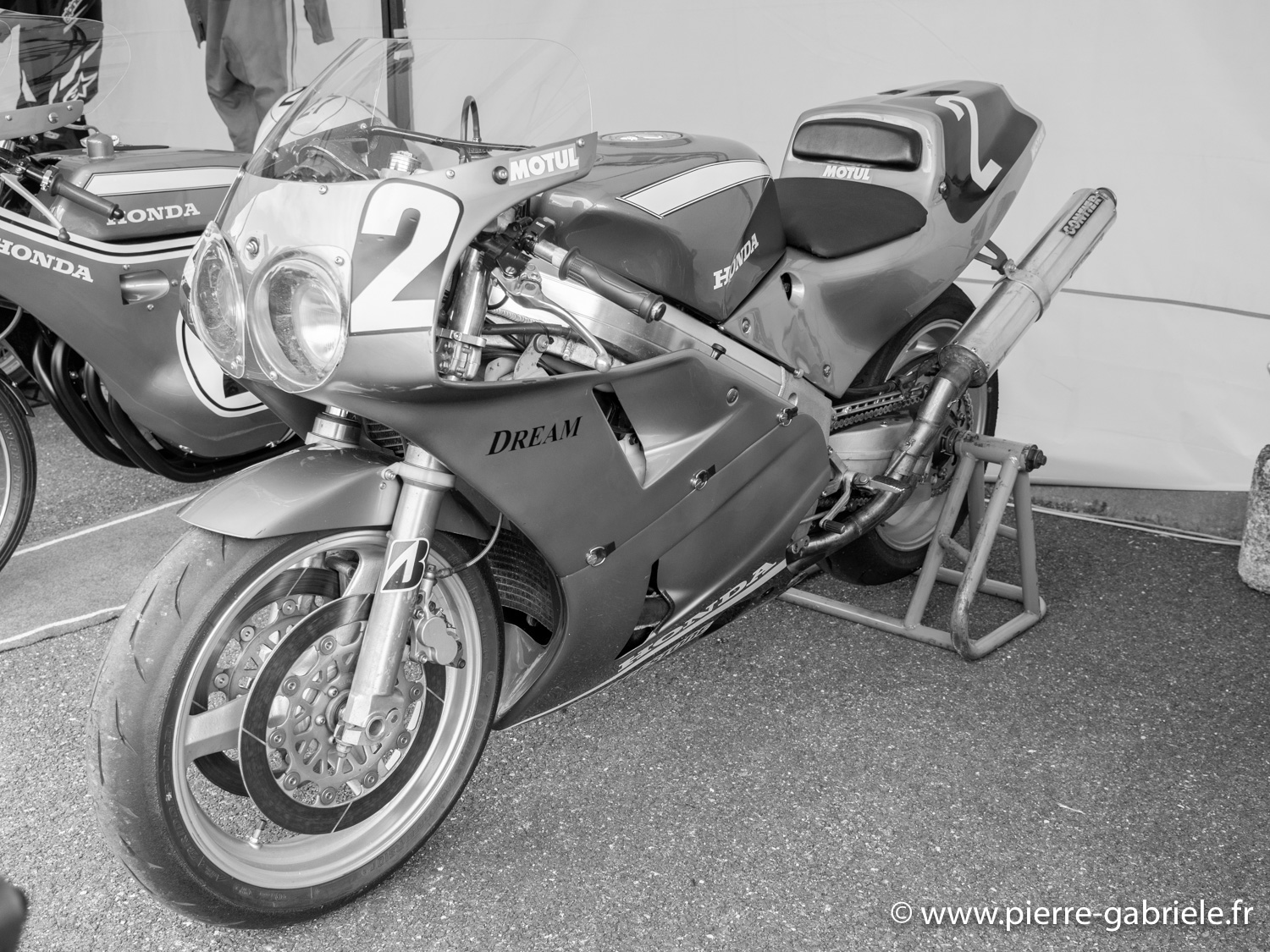 stands-g92_9998.jpg