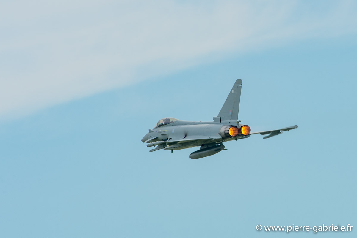 typhoon_5861.jpg