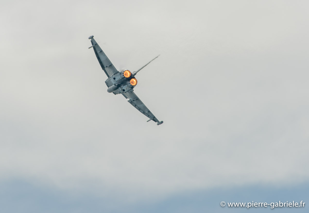 typhoon_5880.jpg