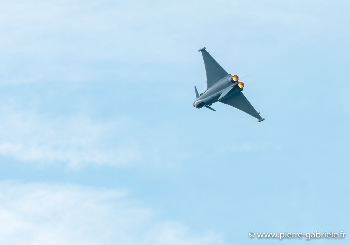 typhoon_5882.jpg