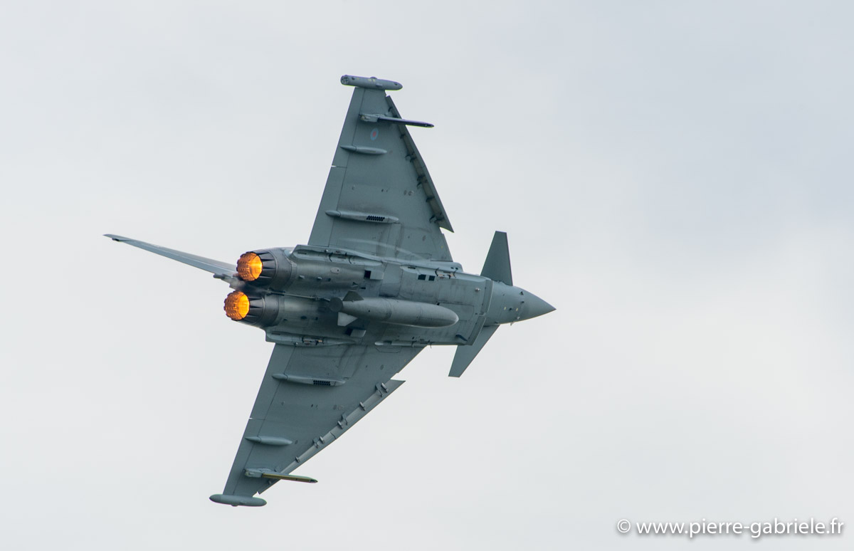 typhoon_5912.jpg