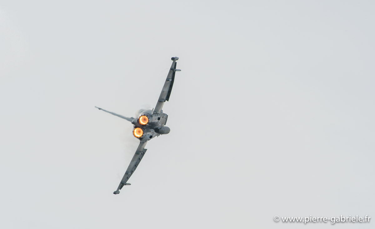 typhoon_5913.jpg