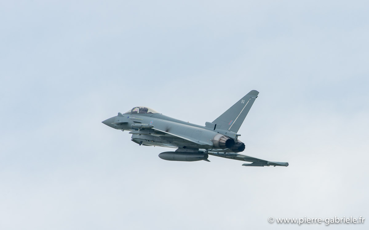 typhoon_5930.jpg