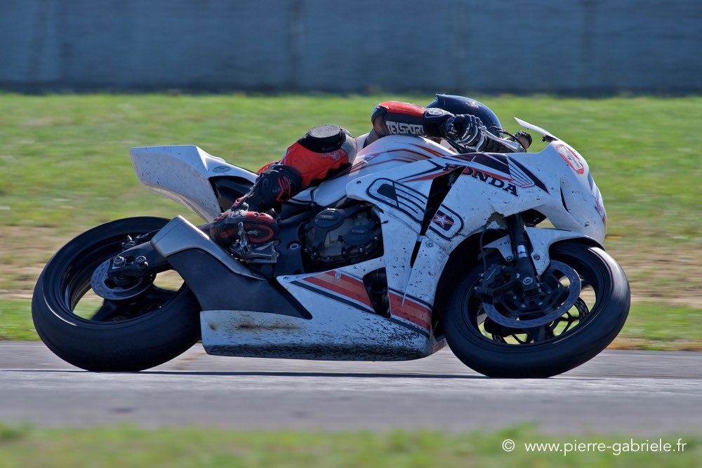 nogaro_4080.jpg