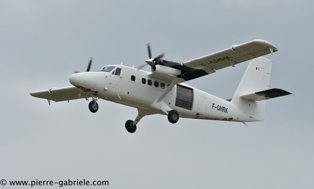 twin-otter_4455.jpg