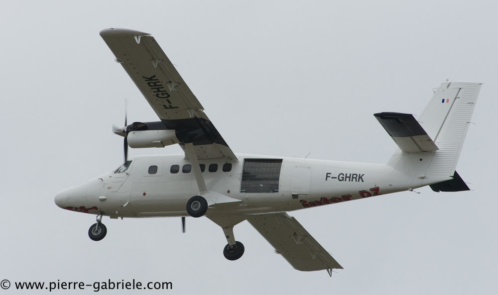 twin-otter_4457.jpg