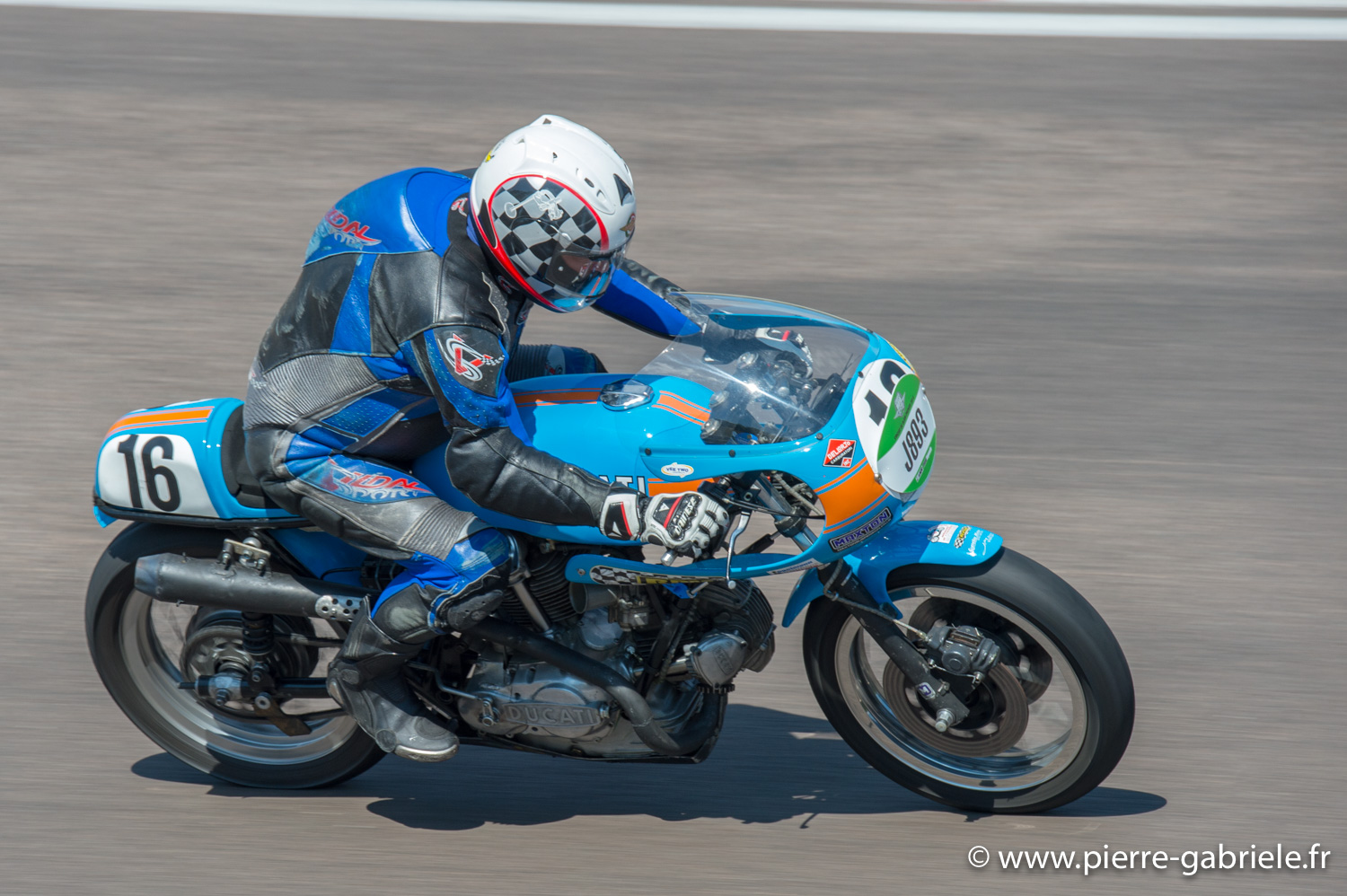 serie-j_0217.jpg