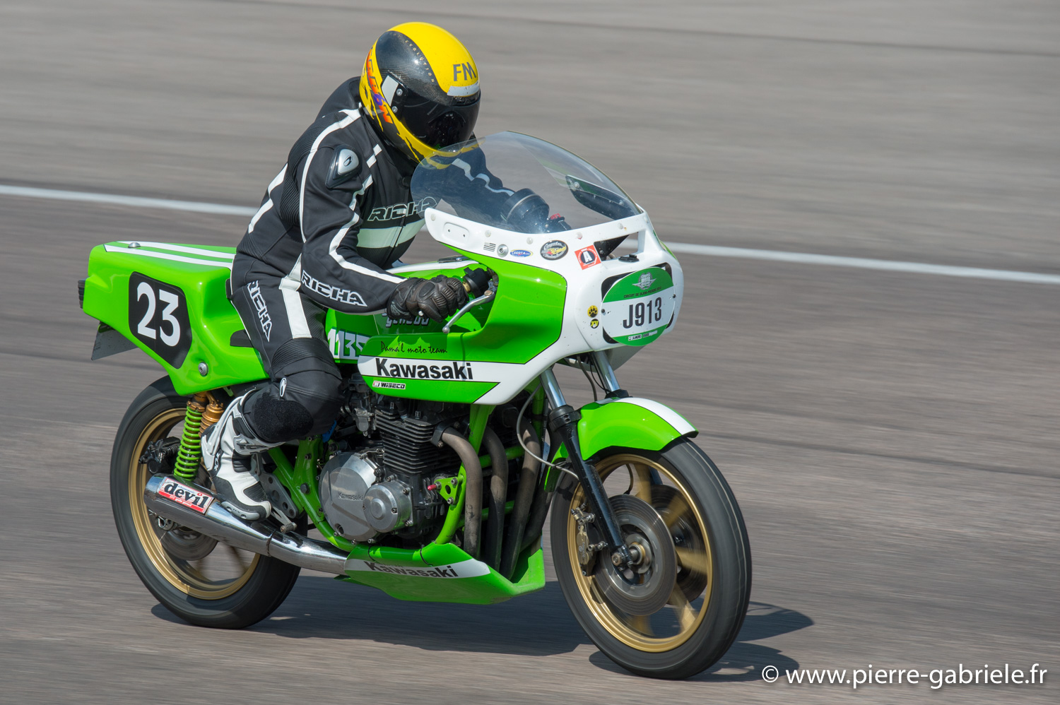 serie-j_1033.jpg